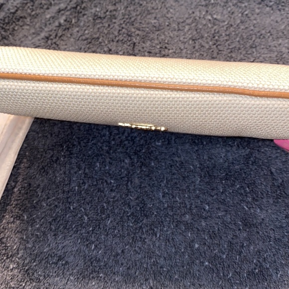 New Large Coach Wristlet 19 With Dreamy Veggie & Horse & Carriage - Picture 7 of 9